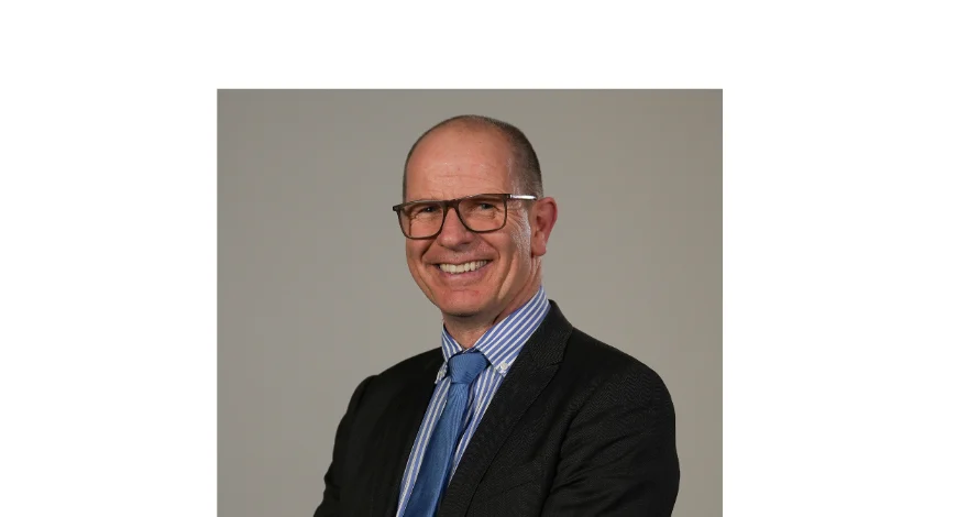 Minister celebrates HIAL's 40th anniversary